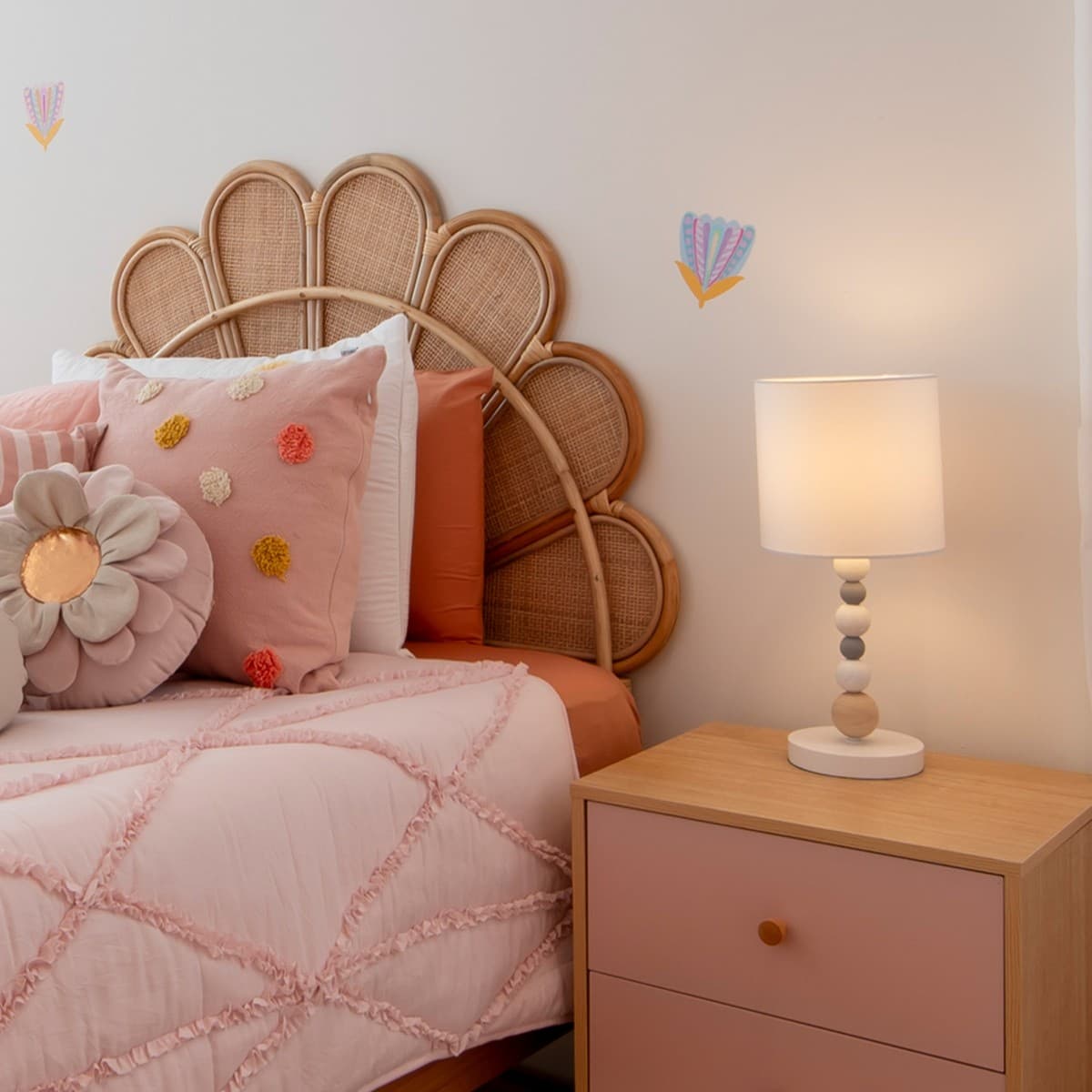 Dream 1 Light Table Lamp in Natural-img-2