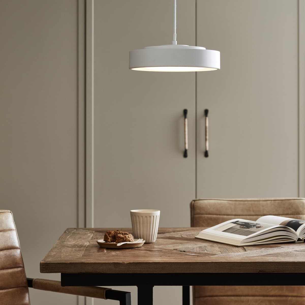 Uno 1 Light Pendant In White