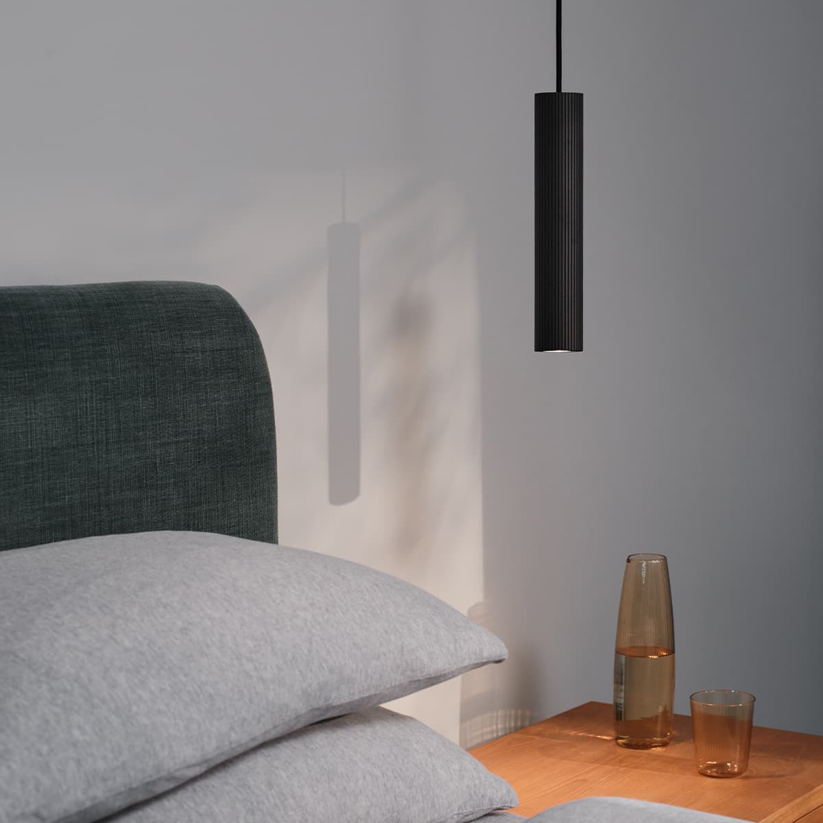 Jessy Ribbed Pendant in Textured Black-img-3