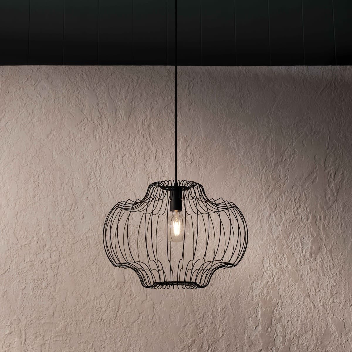 Trace Cloud Pendant in Black