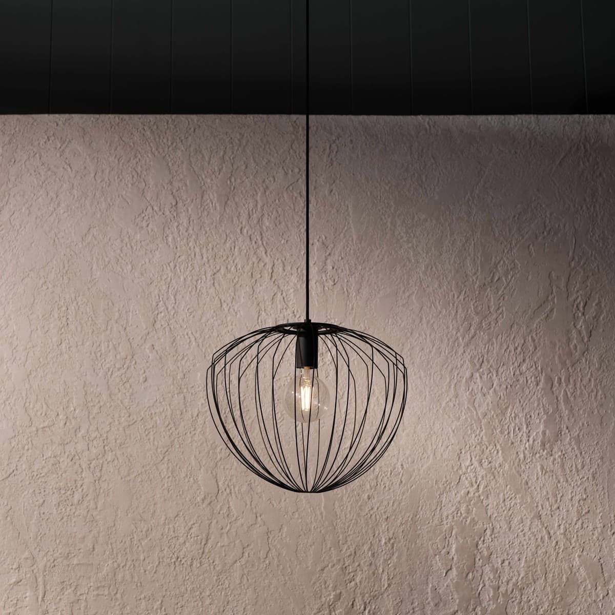 Trace Drop Pendant in Black-img-2