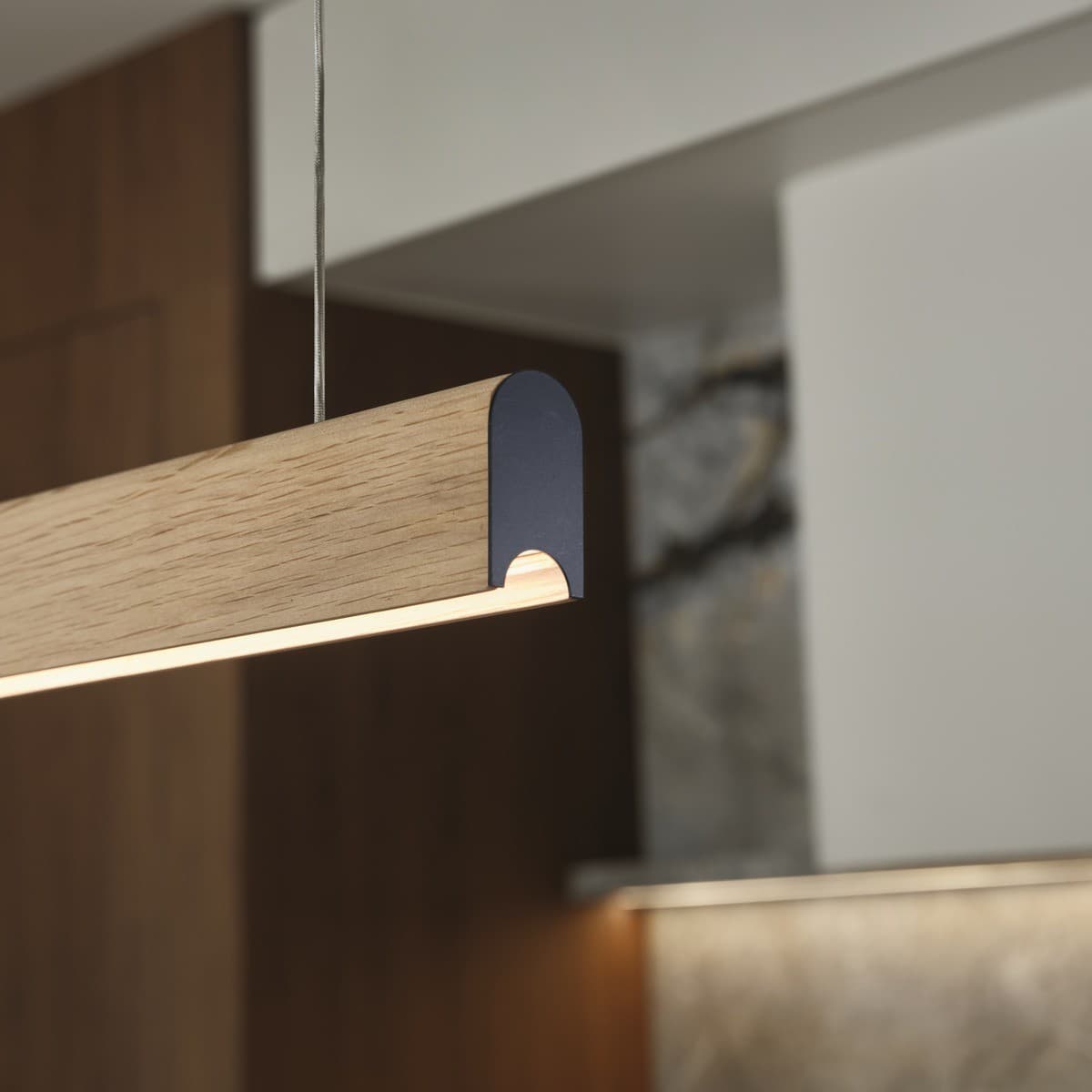 Strix III 1.8m Timber Shade Only in Oak-img-4