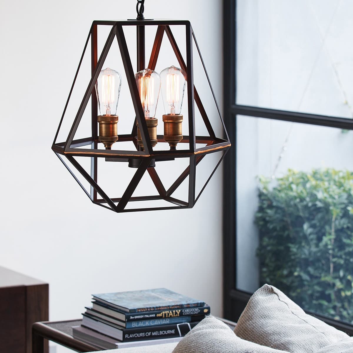 Vaille 3 Light Pendant in Oil Rubbed Bronze-img-3