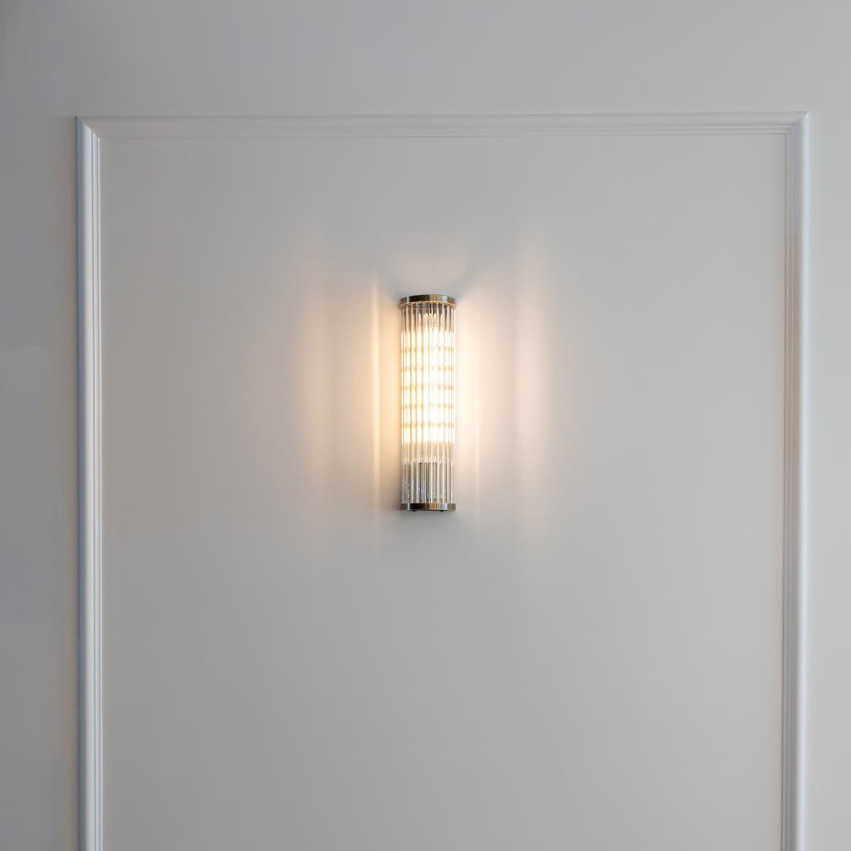 Corbelle 1 Light Wall Bracket in Antique Brass-img-2