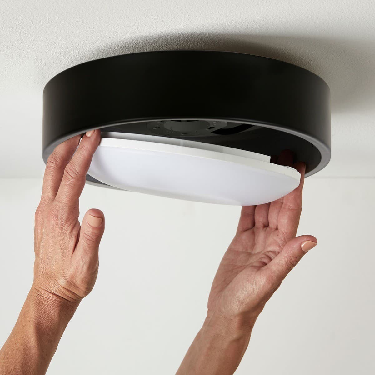Uno 250mm 1 Light Flush Mount in Black-img-3