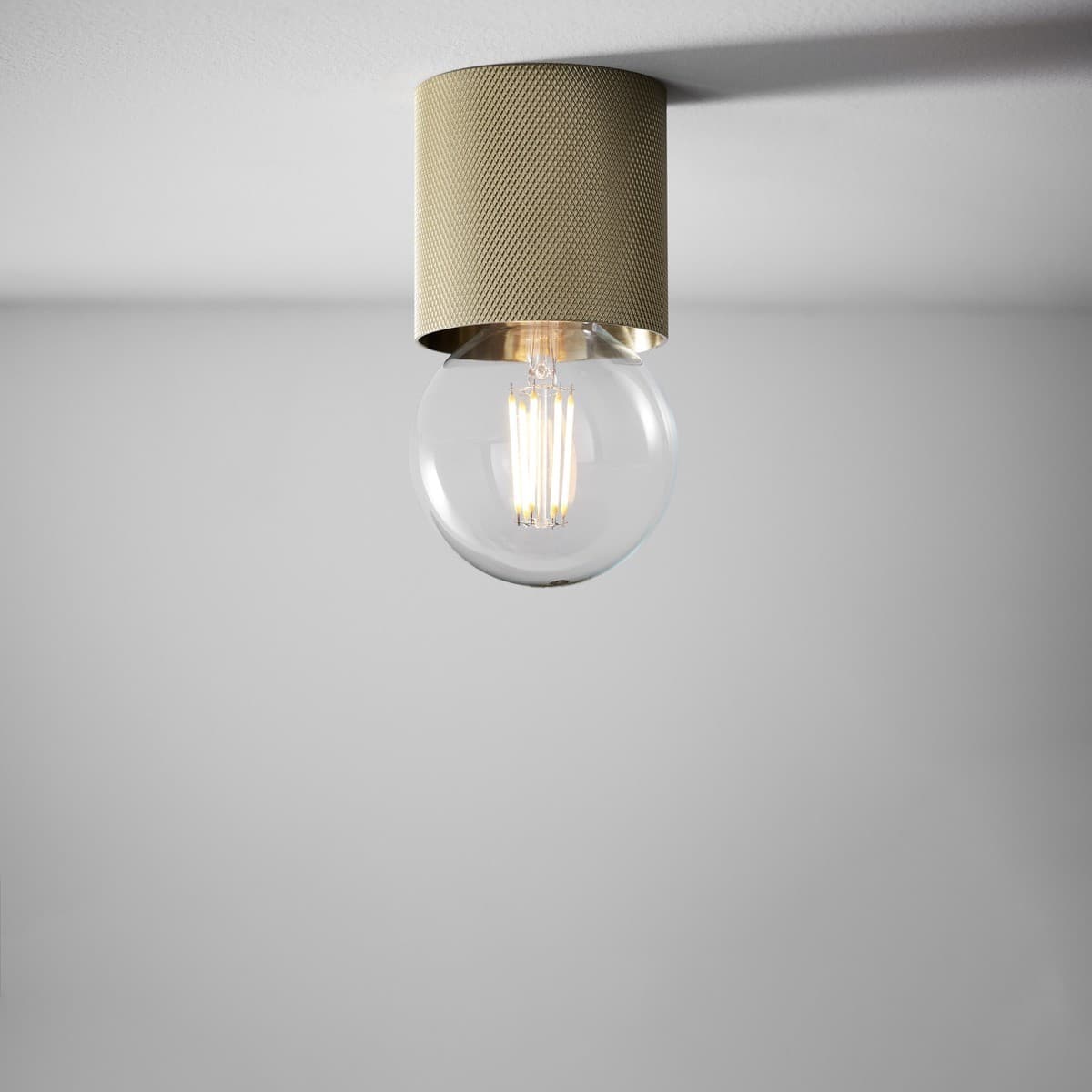 Etch 1 Light Batten Fix in Brass-img-2
