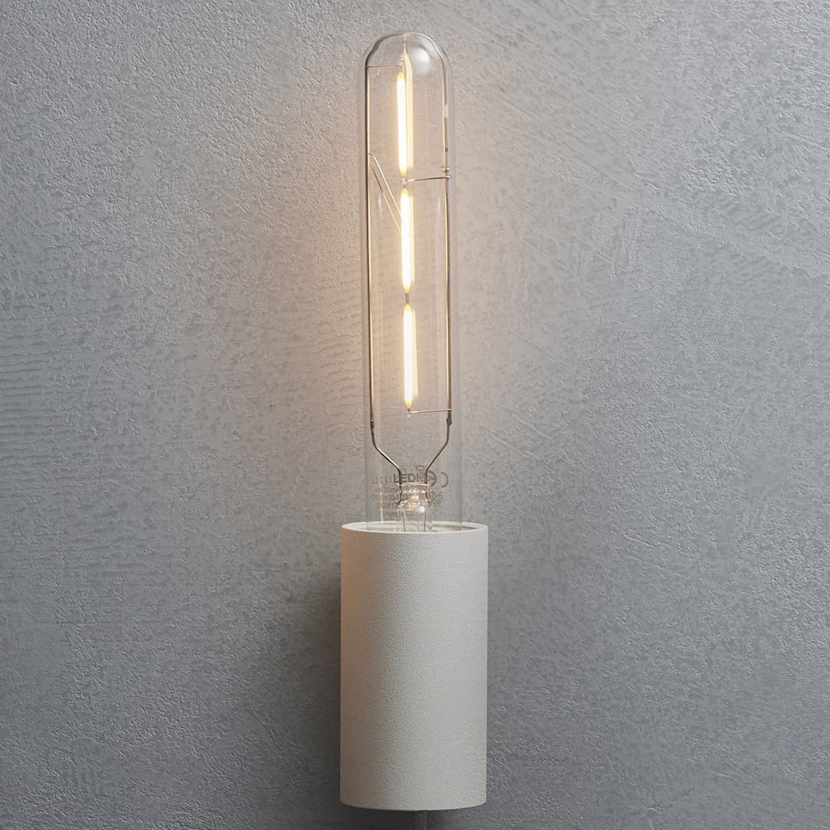 Karbon T30 2.6W LED Dimmable ES Globe in Warm White-img-2