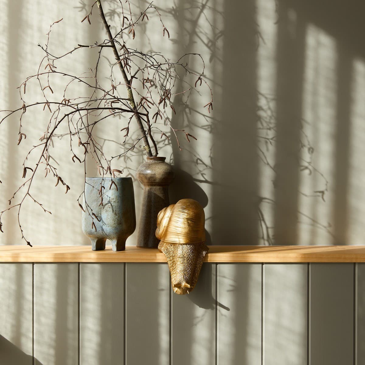 White Moose Snail in Gold-img-2