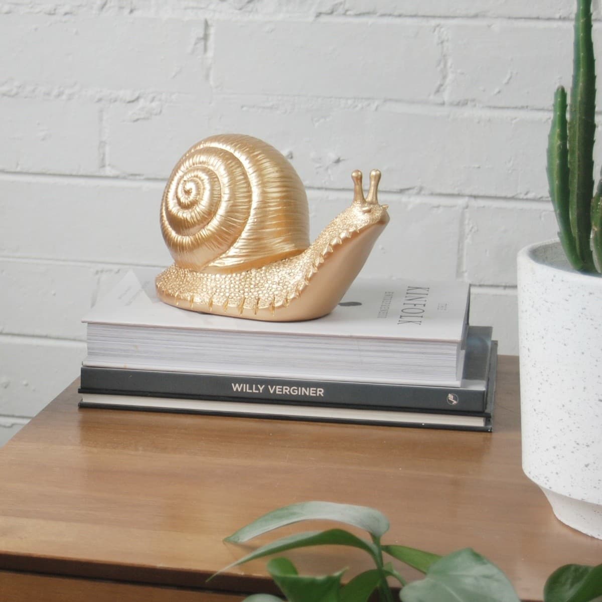 White Moose Table Snail in Gold-img-4