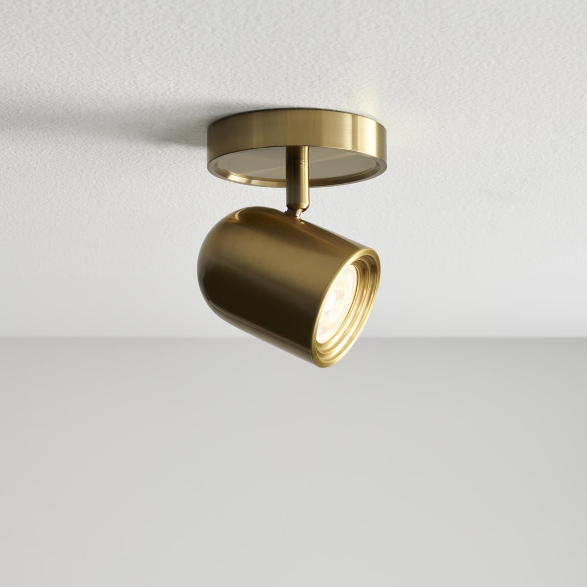 Rok 1 Light Spotlight in Aged Brass