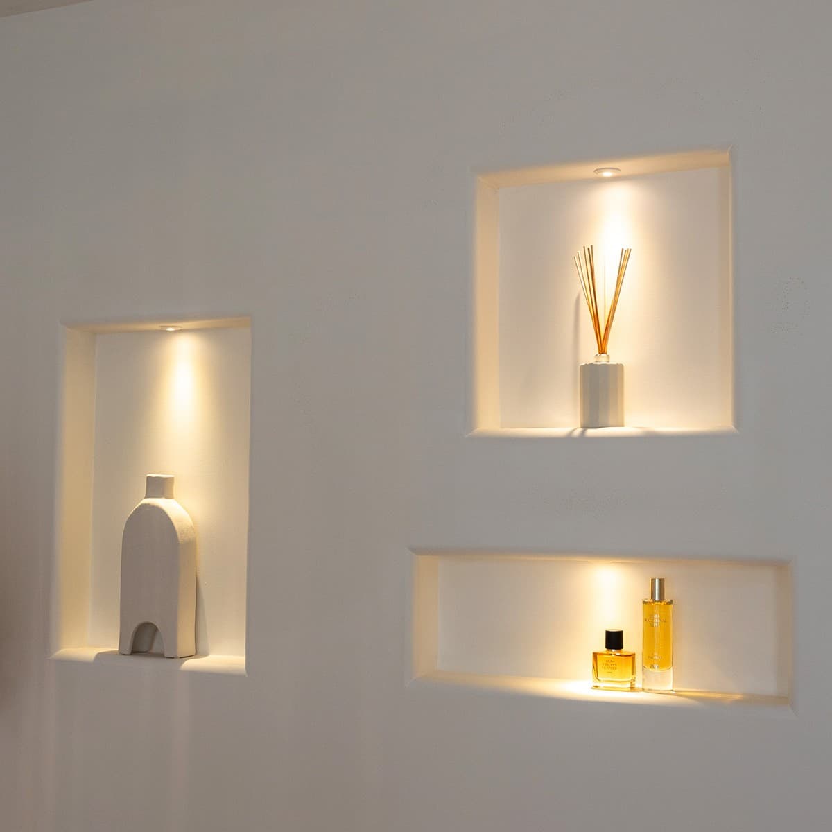 Starlight LED Recessed Fixed  Warm White 36mm Cut Out Downlight in White-img-6