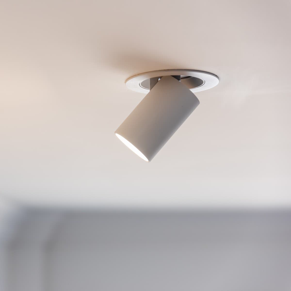 MFL Click LED COB Warm White 92mm Cut Out Spotlight in White-img-4