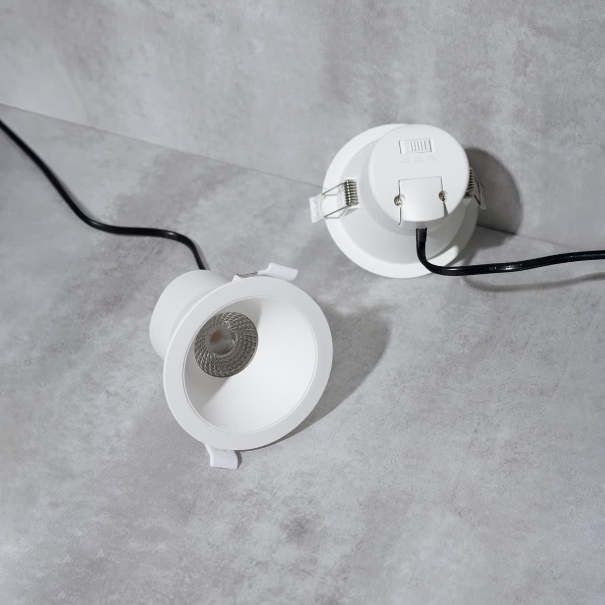 Flare LED Recessed Tri Colour Cut Out 90mm Downlight in White-img-8