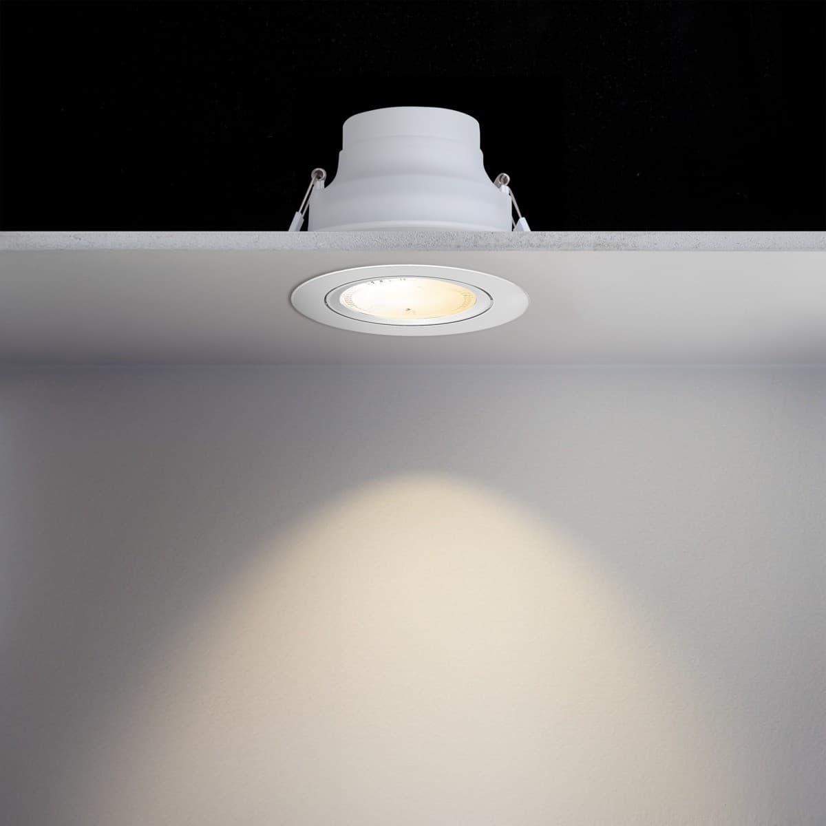 Scope Lens LED Colour Switch 90mm Cut Out Gimble Downlight in White-img-7