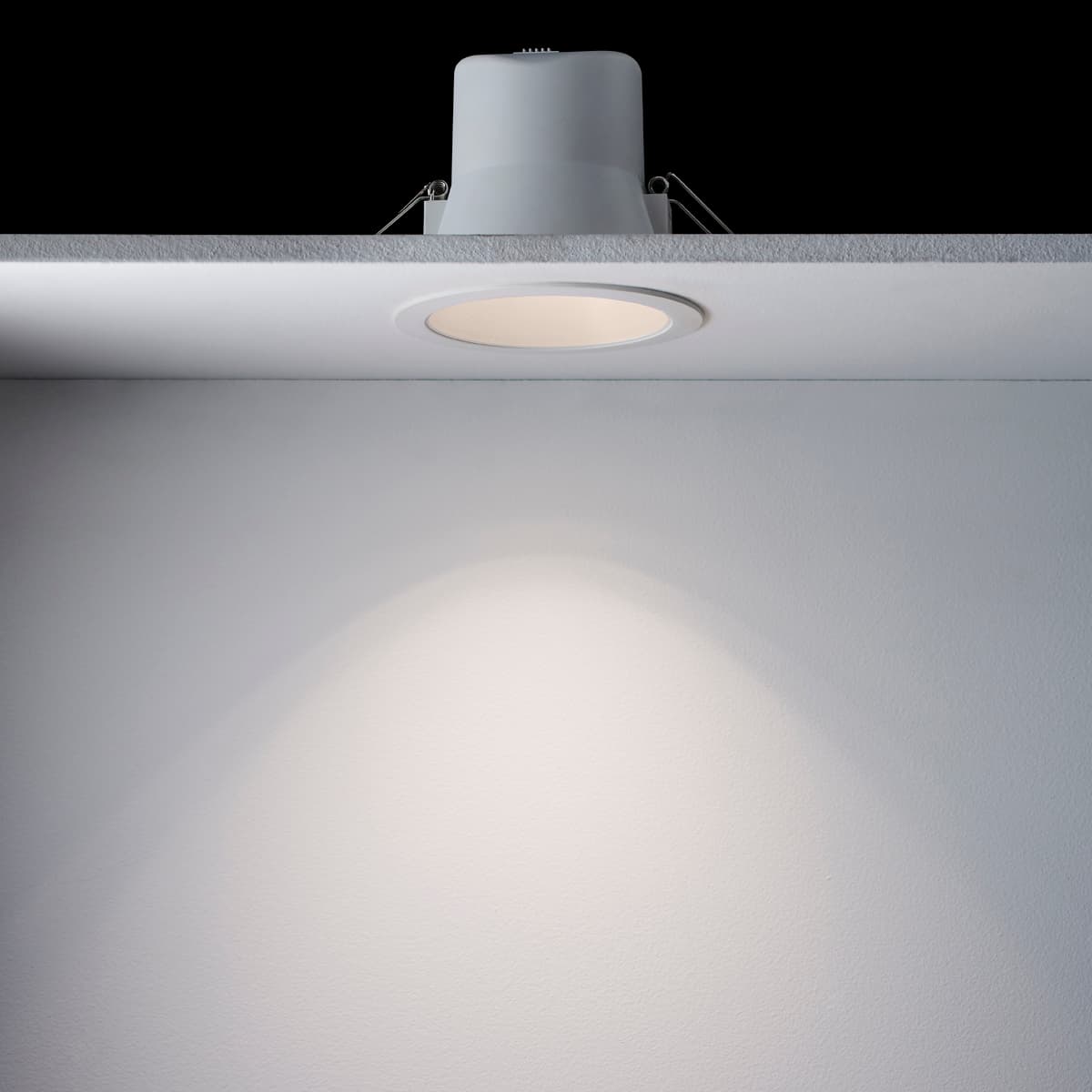 Flare IP65 LED Recessed Tri Colour 90mm Cut Out Downlight in White-img-2