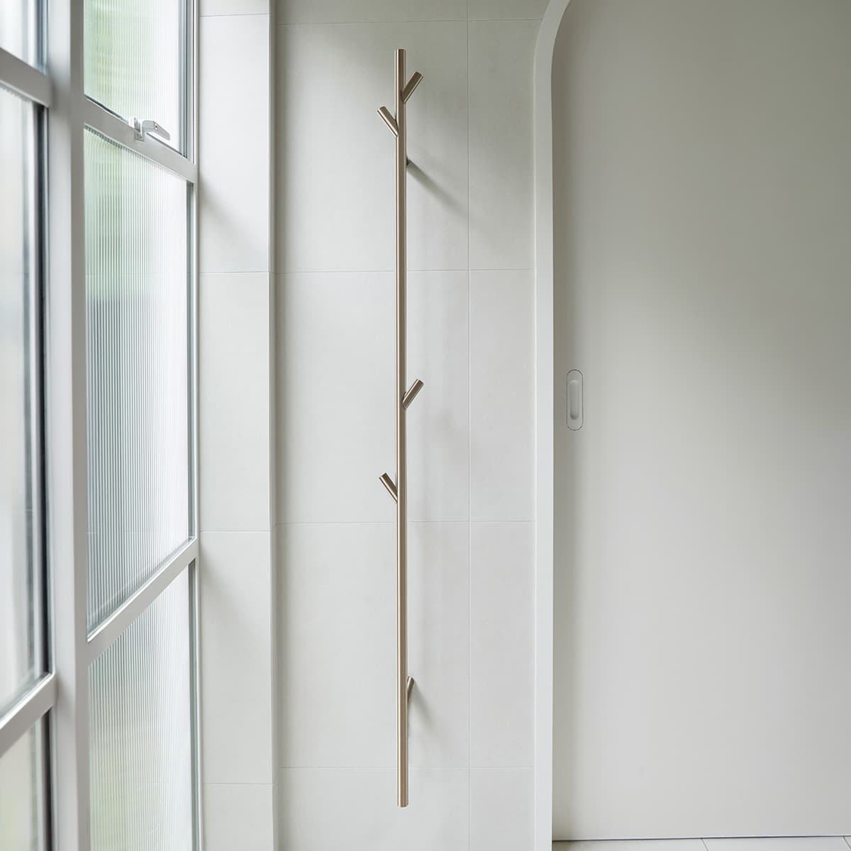 Silhouette Vertical Heated Towel Rail in Chrome-img-2