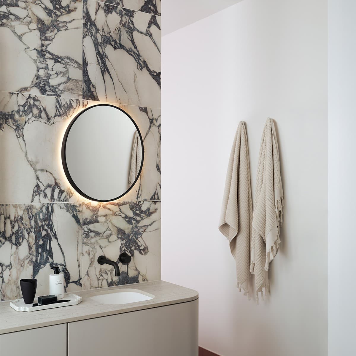 Contour Round Mirror Frame Only in Black-img-3