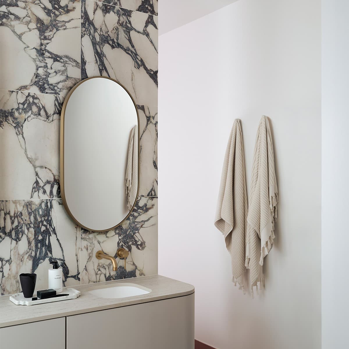 Contour Oval Mirror Frame Only in Aged Brass-img-3