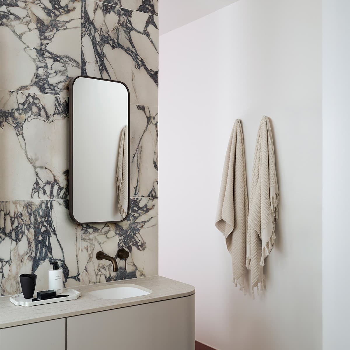 Contour Rectangle LED Backlit Mirror in White-img-9