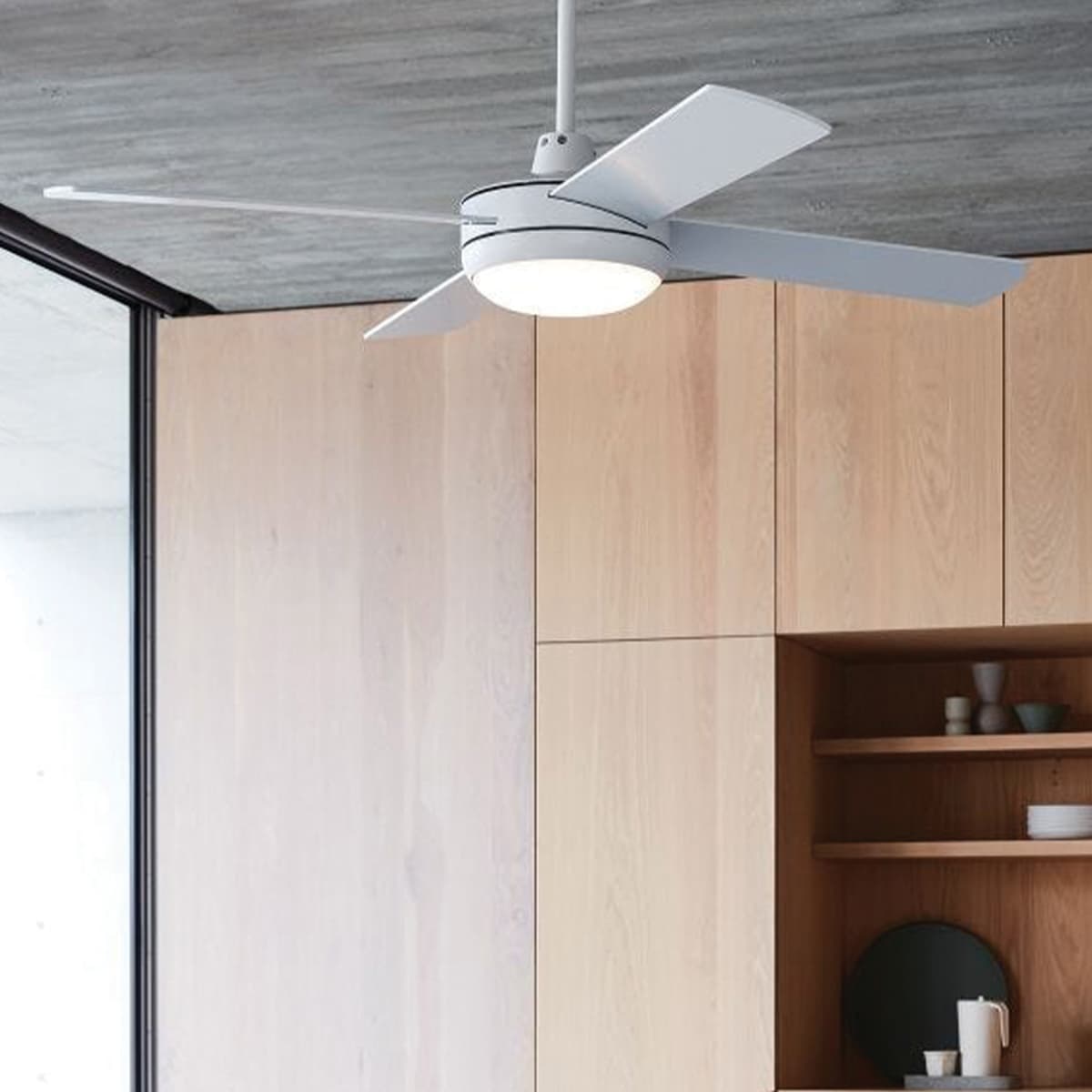 Futura 122cm Fan with Light in White-img-2