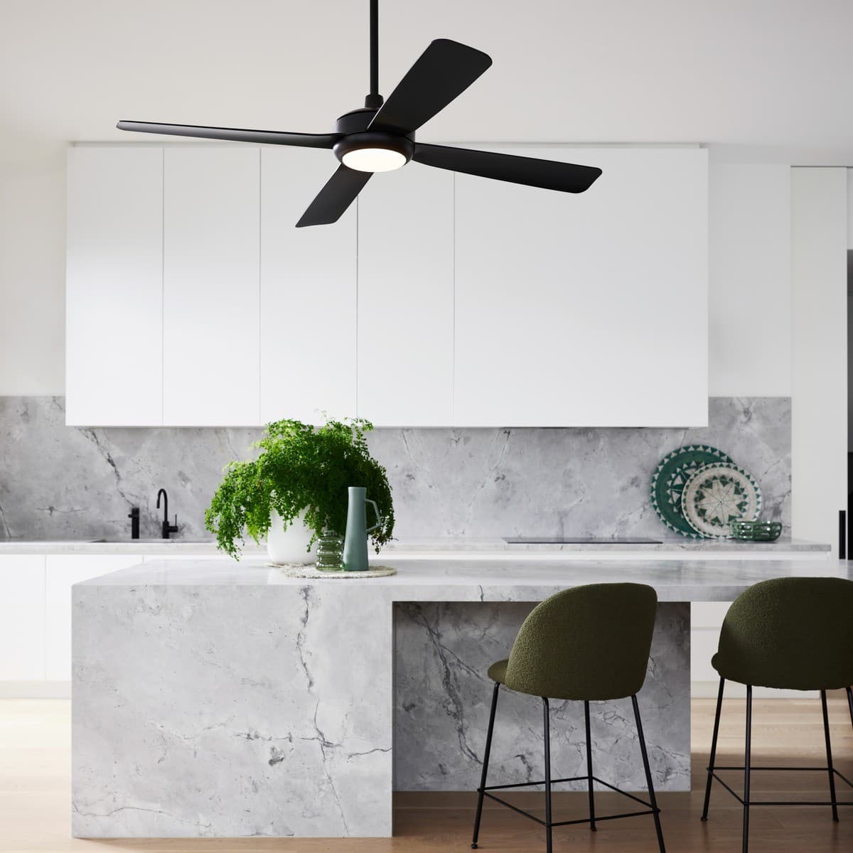 Slipstream 122cm DC Fan with Light in Black-img-2