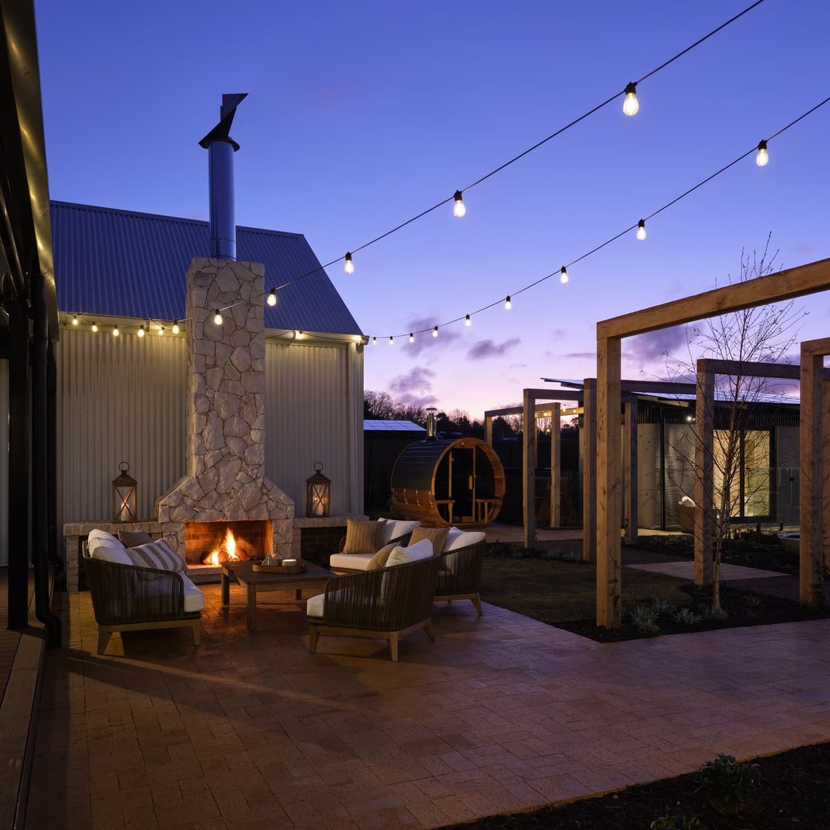 Festoon II 20 Light LED Exterior String Light Kit in Black with Warm White-img-3
