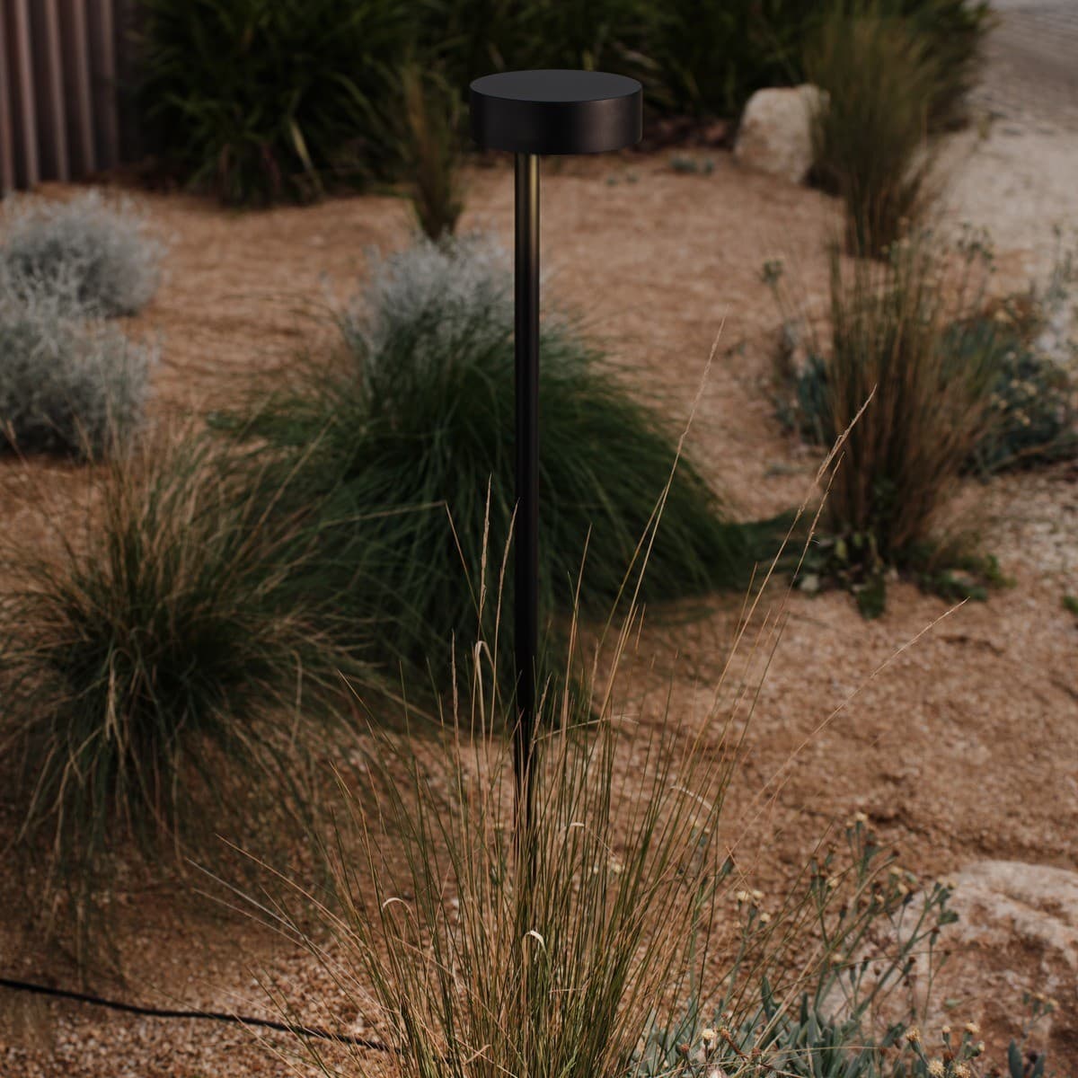 Discus 12/24V LED Bollard in Black-img-2