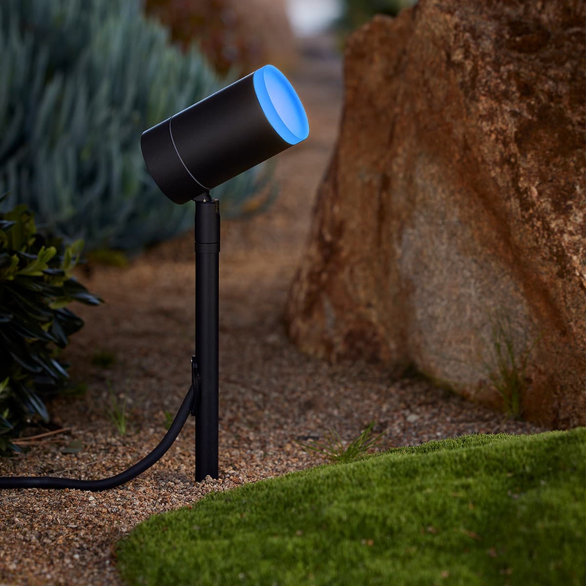 Lucci Connect Gecko Glow LED RGB Spike Spot in Black-img-6