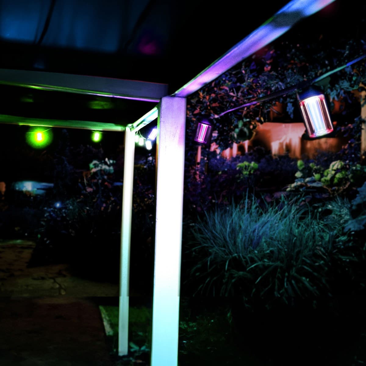 LIFX Outdoor 12 Light IP66 Exterior LED String Light with RGB + White in Black-img-7