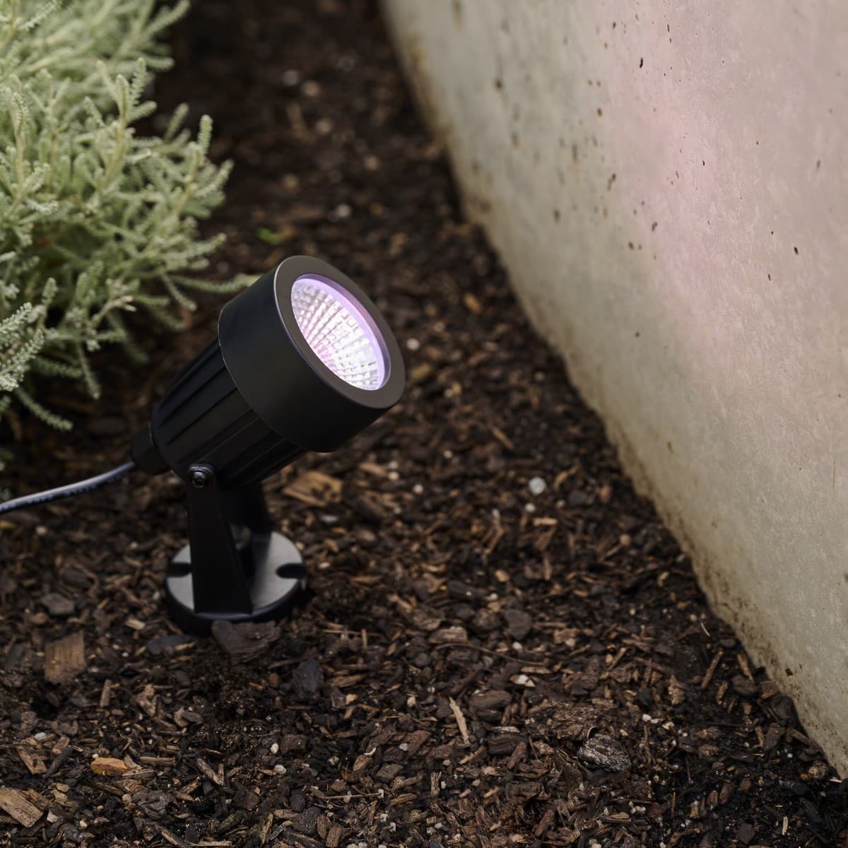 Lucci Connect Aurora 4 Light LED Spike Spot Kit in Black-img-3