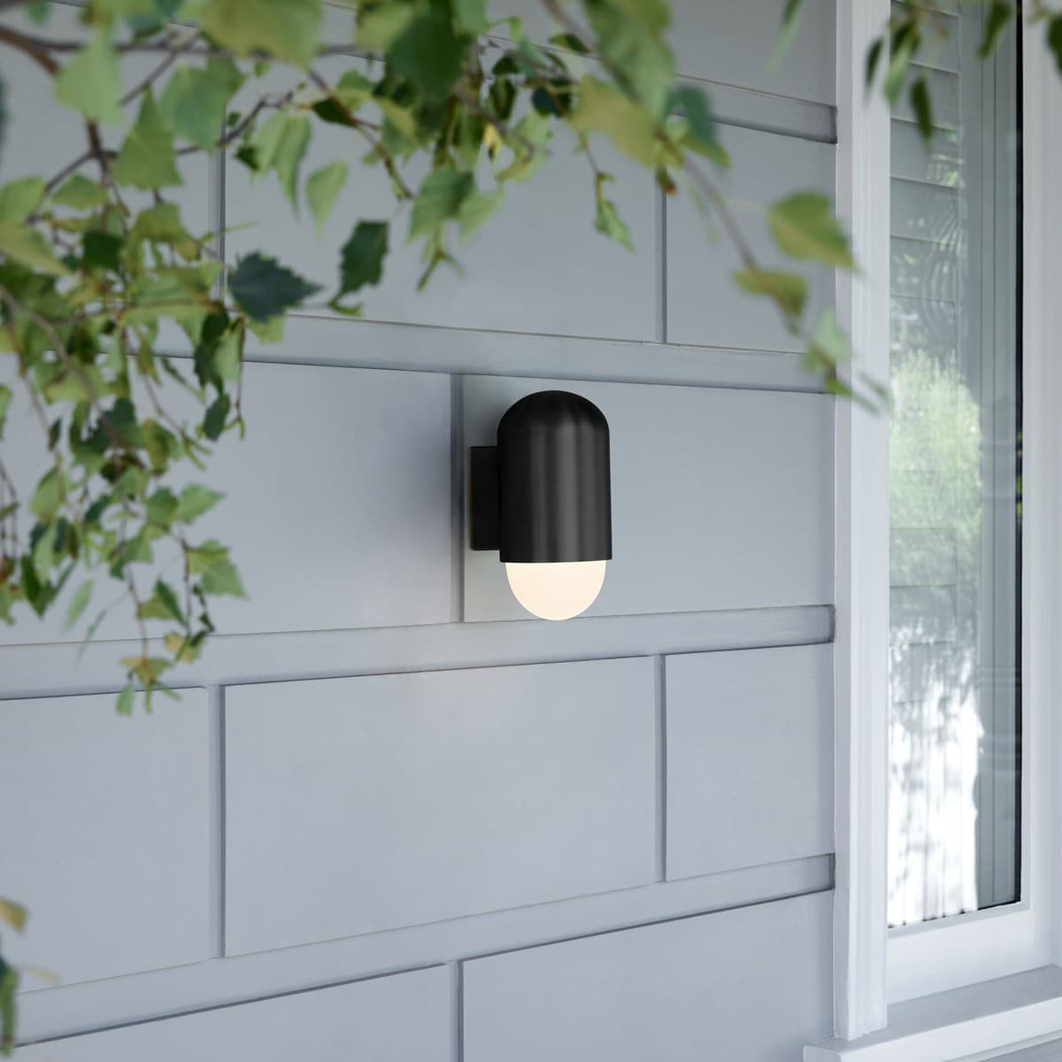 Pebble 1 Light Wall Bracket in Black-img-4