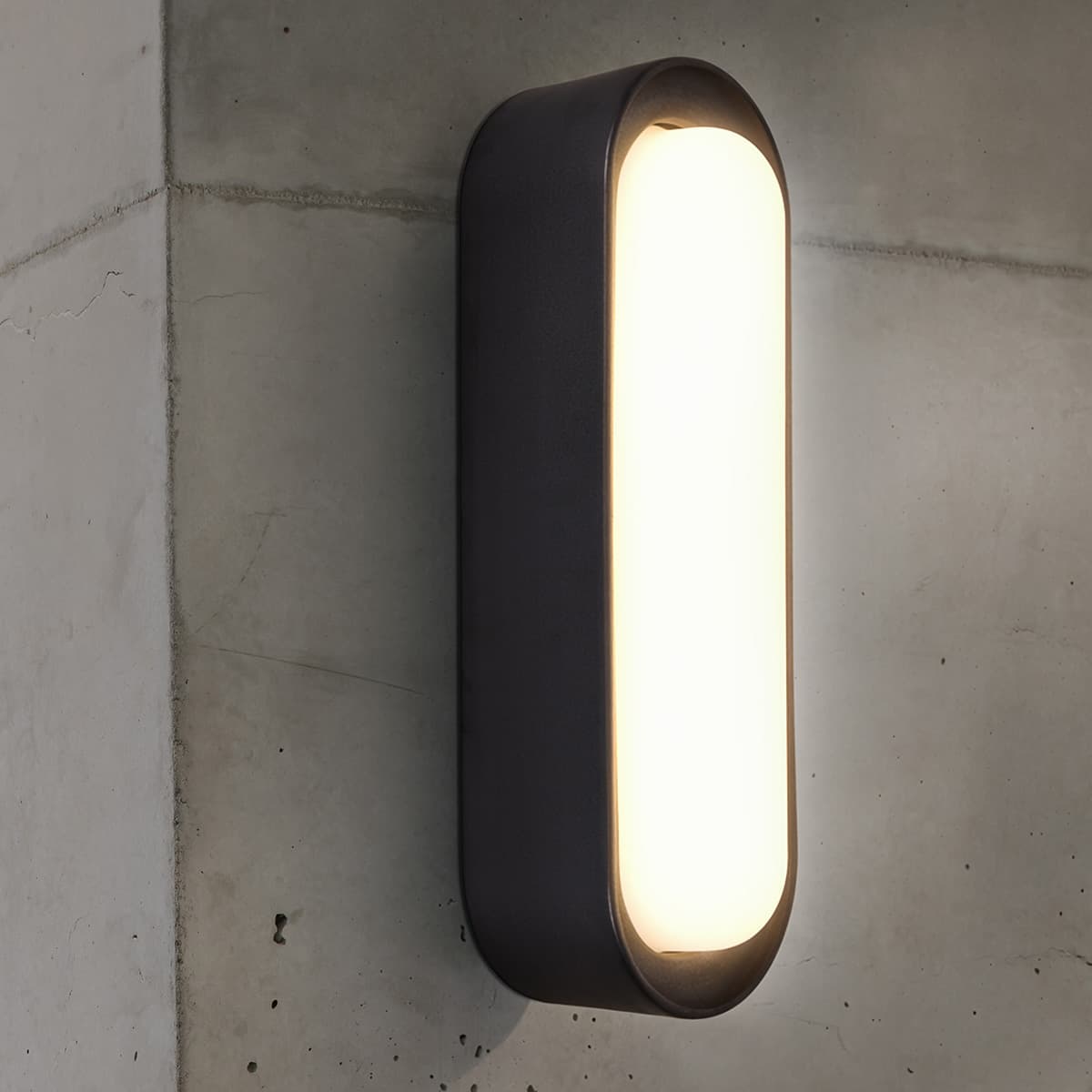 Flinders Crevice S14d Exterior Wall Sconce in Black