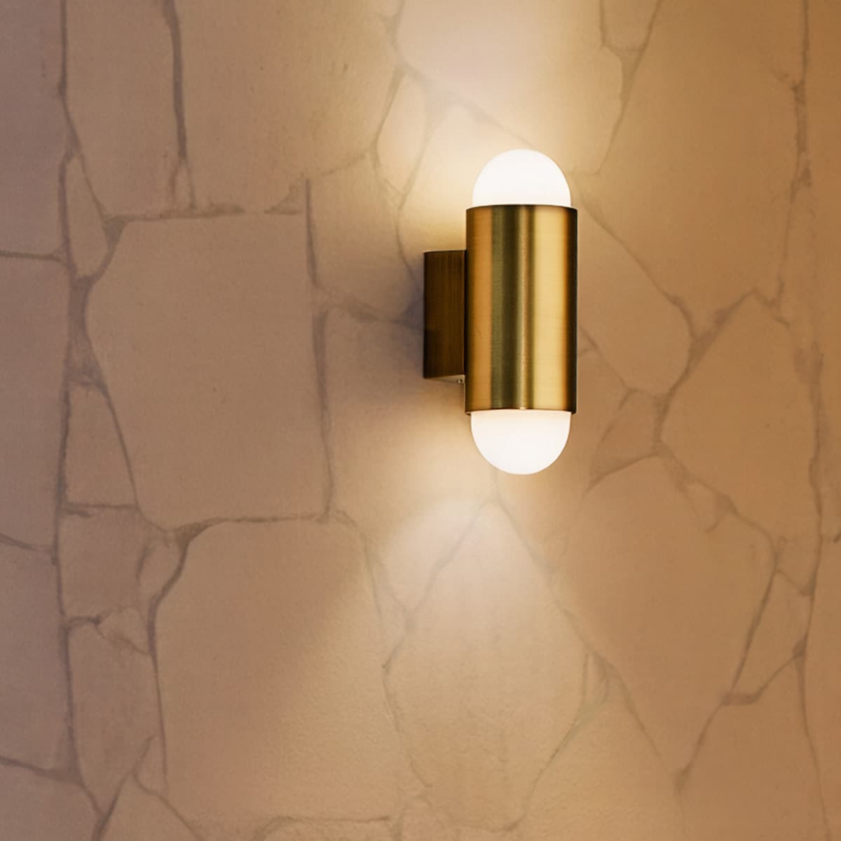 Pebble 2 Light Up/Down Wall Bracket in Antique Brass-img-3