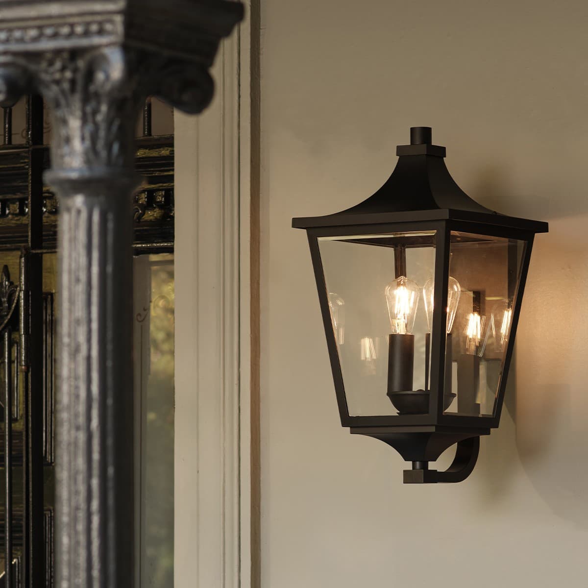 Leon 2 Light Large Exterior Wall Lantern in Black-img-8