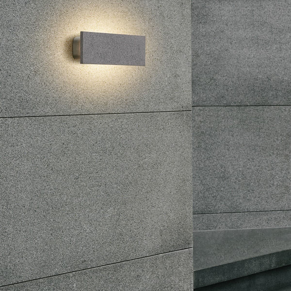 MFL Tanimi 300mm LED Horizon Wall Bracket in Black