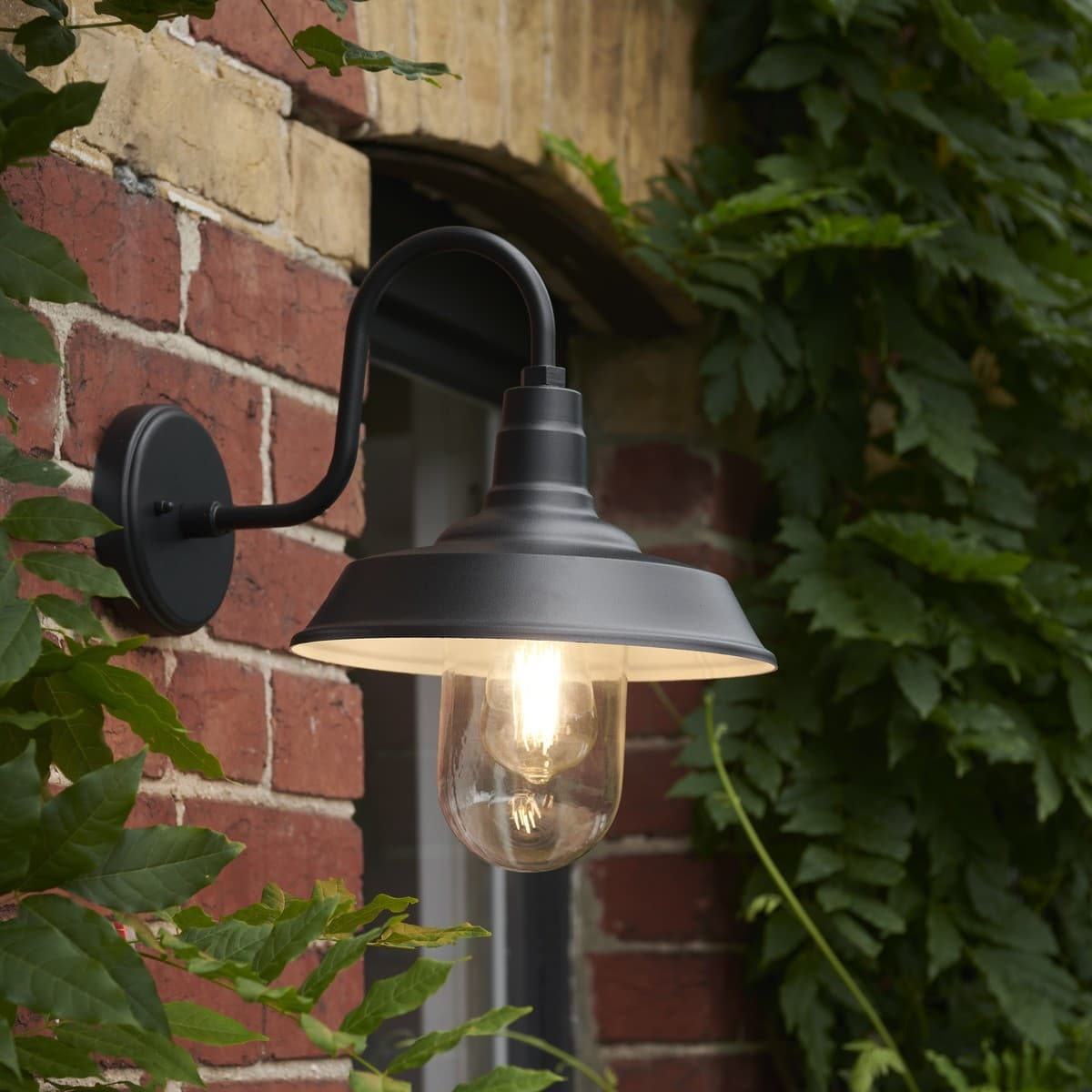 Portsea 1 Light Exterior Wall Bracket in Black-img-3