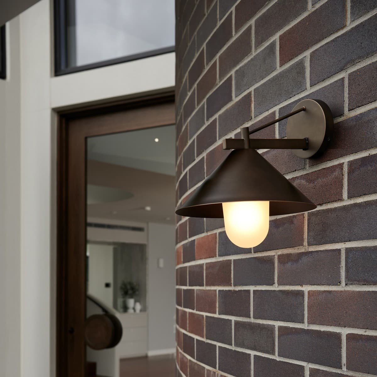 Yamba 1 Light Wall Bracket in Bronze with Frosted Glass Diffuser