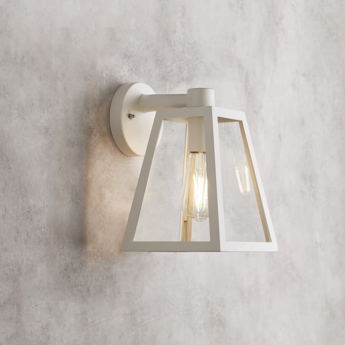 Broadbeach 1 Light Wall Bracket in White