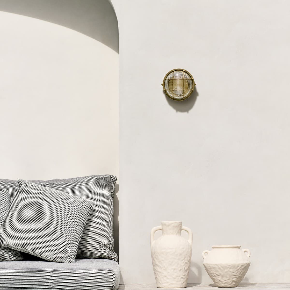 Santorini 1 Light Round Bunker in Solid Brass-img-4