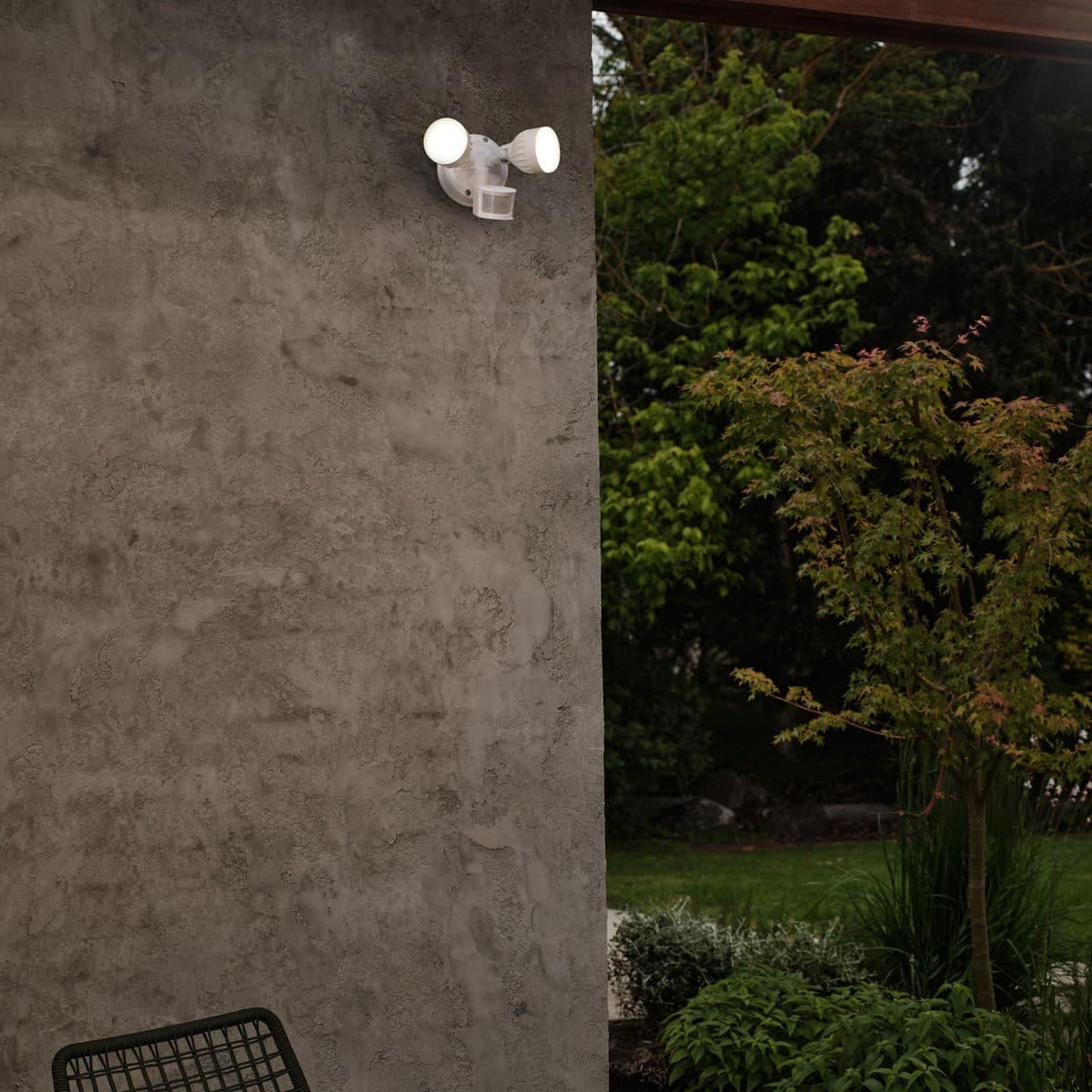 Guard Link 2 Light LED Flood Light with Motion Sensor and Wireless Interconnectivity in White-img-2