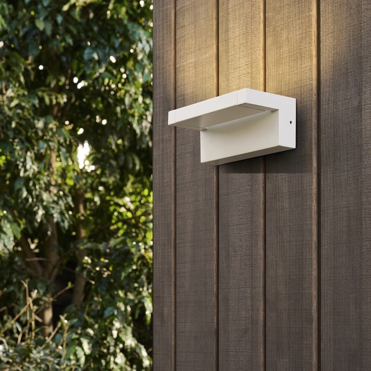 Base LED Exterior Flood Light in White-img-5
