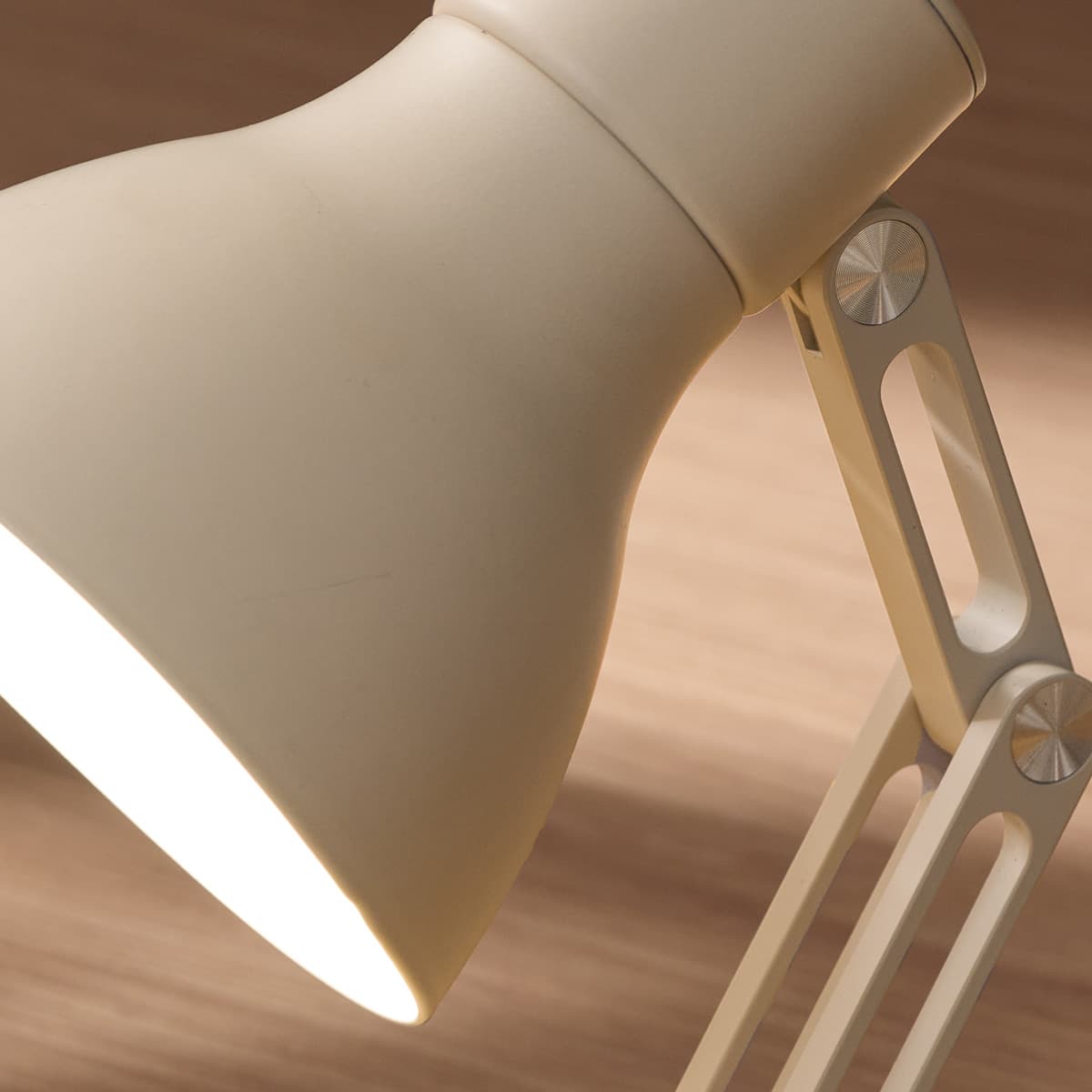 Winnie Portable USB-C Rechargeable LED Table Lamp in Almond-img-3