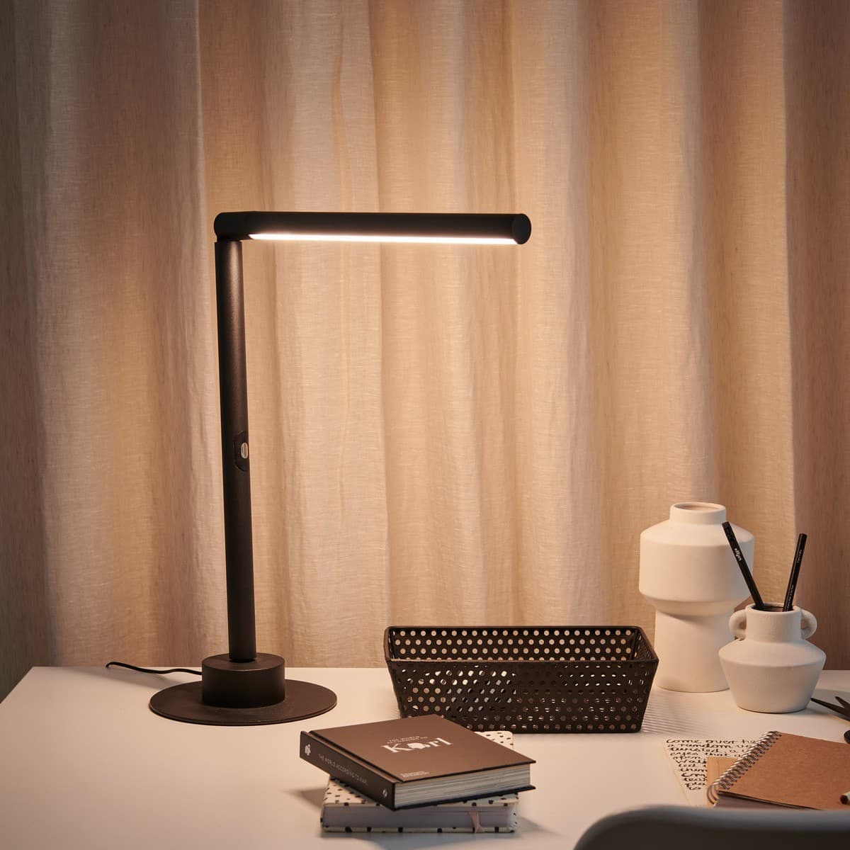 Lucci Connect Beam LED Smart Table Lamp in Black-img-6