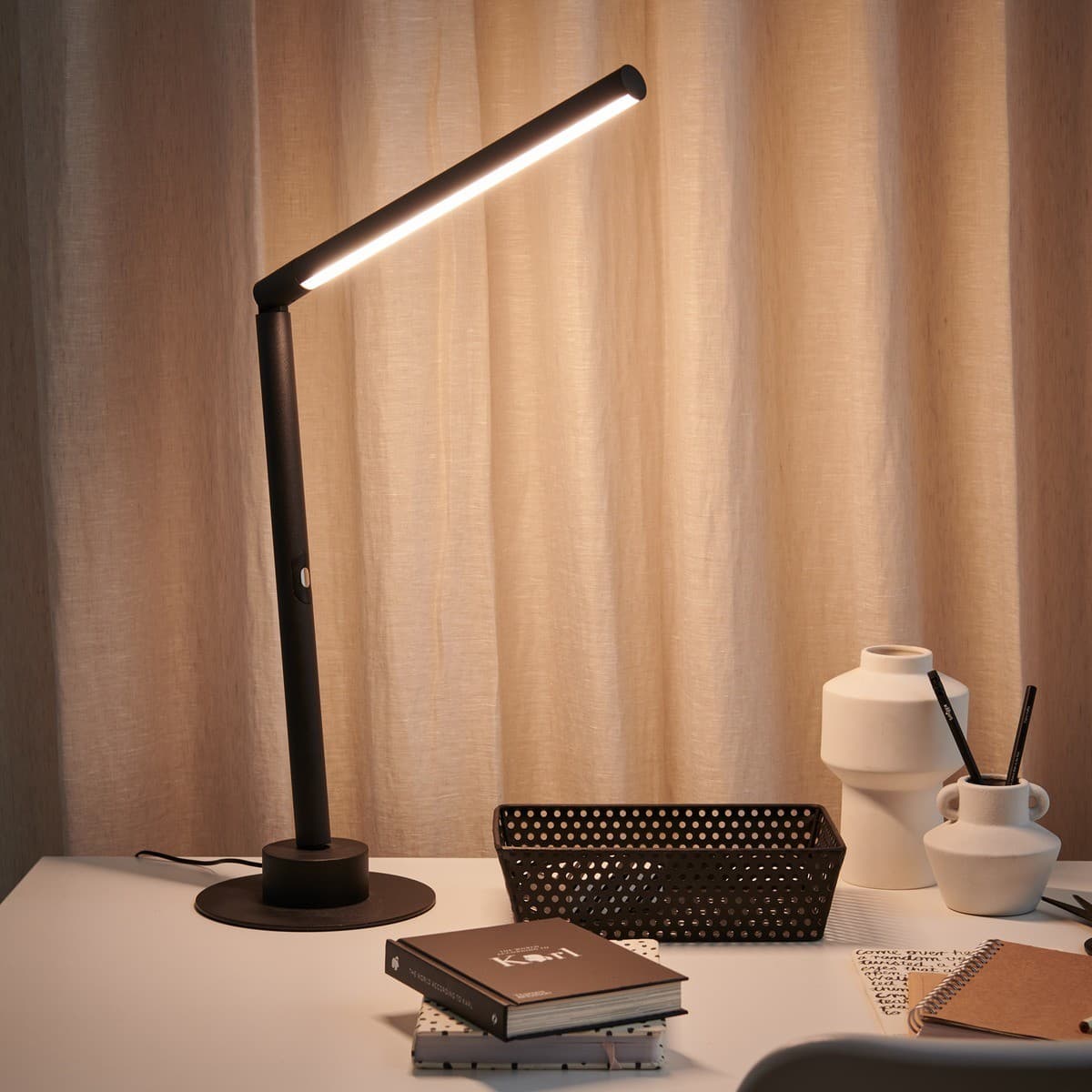 Lucci Connect Beam LED Smart Table Lamp in Black-img-7