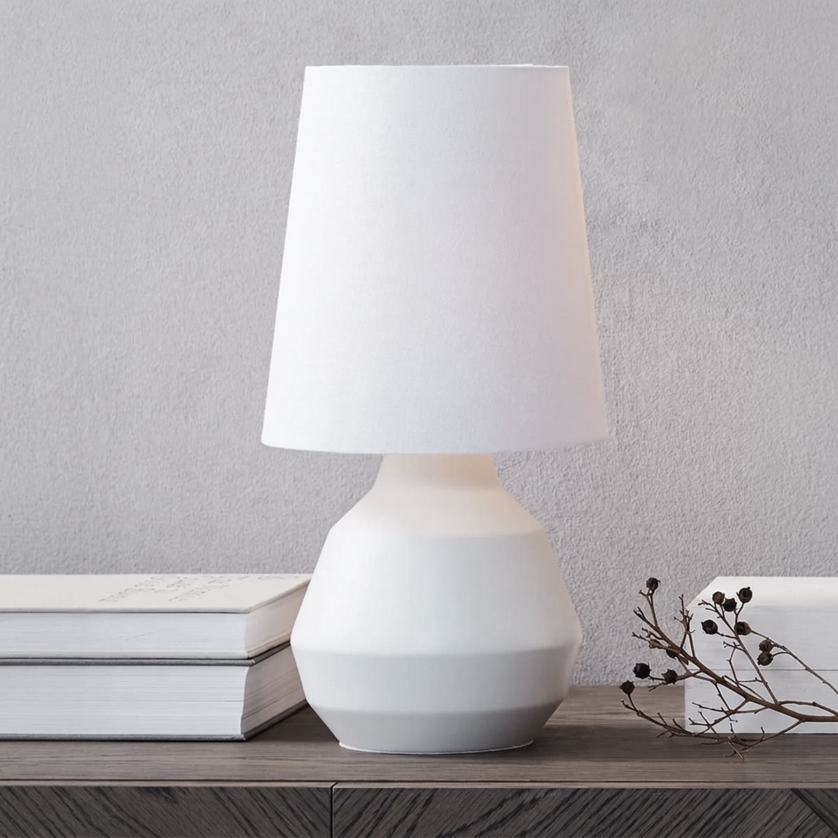 Geo Touch Lamp in White-img-2