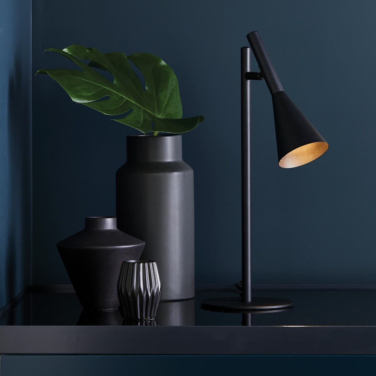 Parson 1 Light Table Lamp in Black