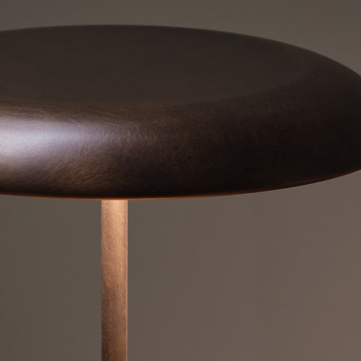 Smith II LED Table Lamp with USB-C Charging Port in Bronze-img-3