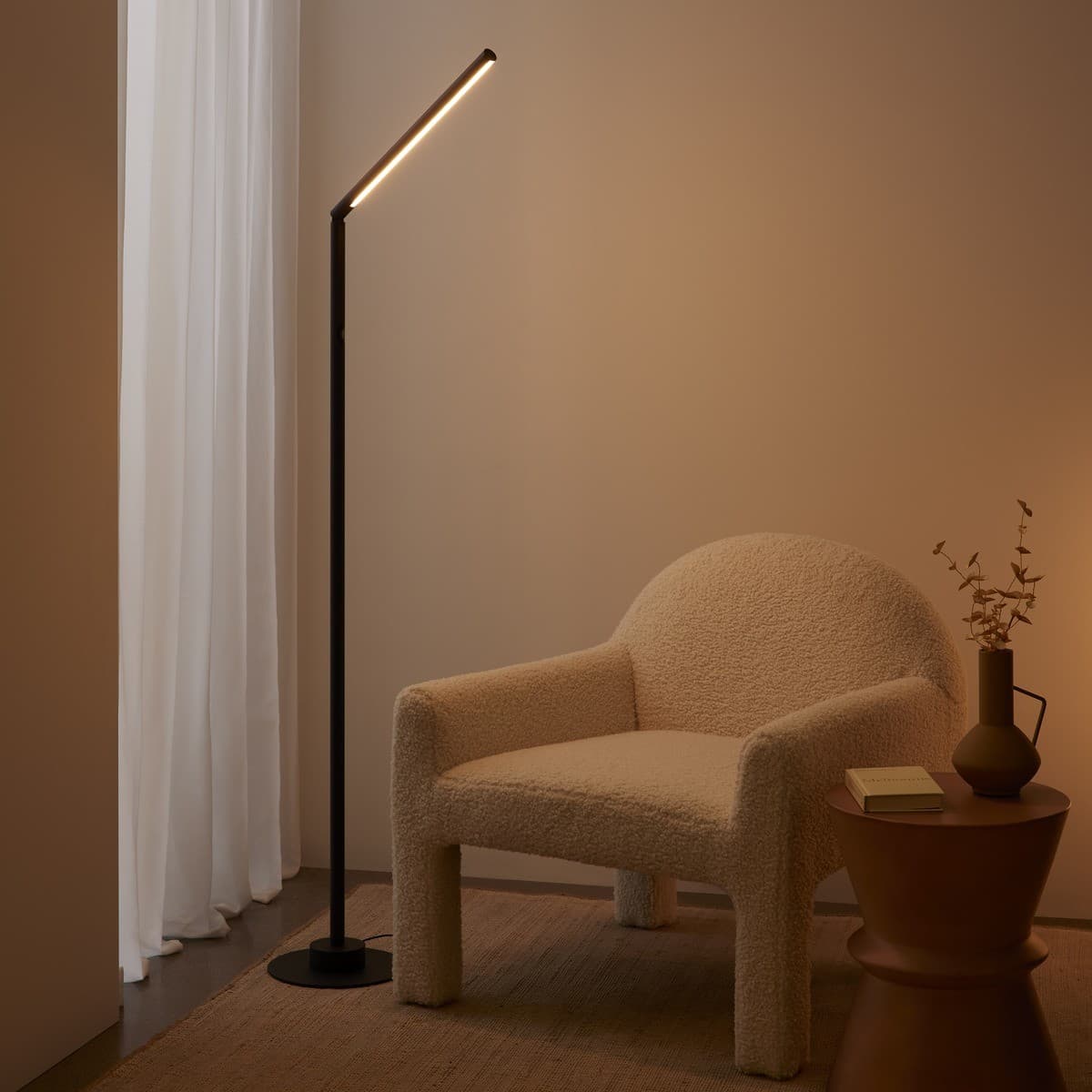 Lucci Connect Beam LED Smart Floor Lamp in Black-img-4