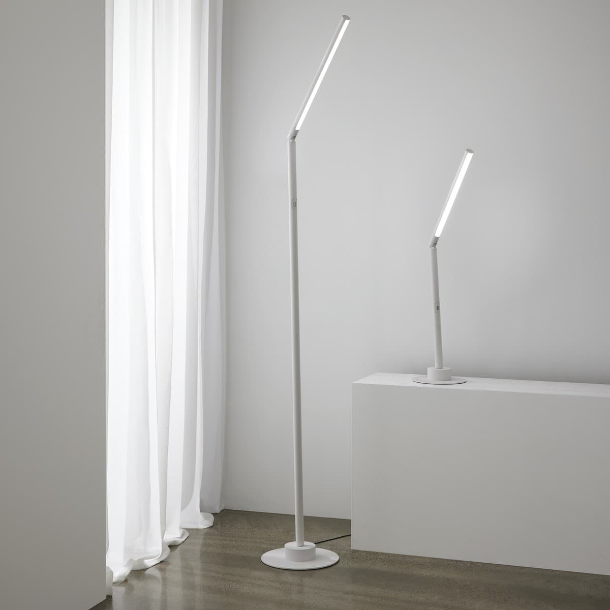 Lucci Connect Beam LED Smart Floor Lamp in White-img-5