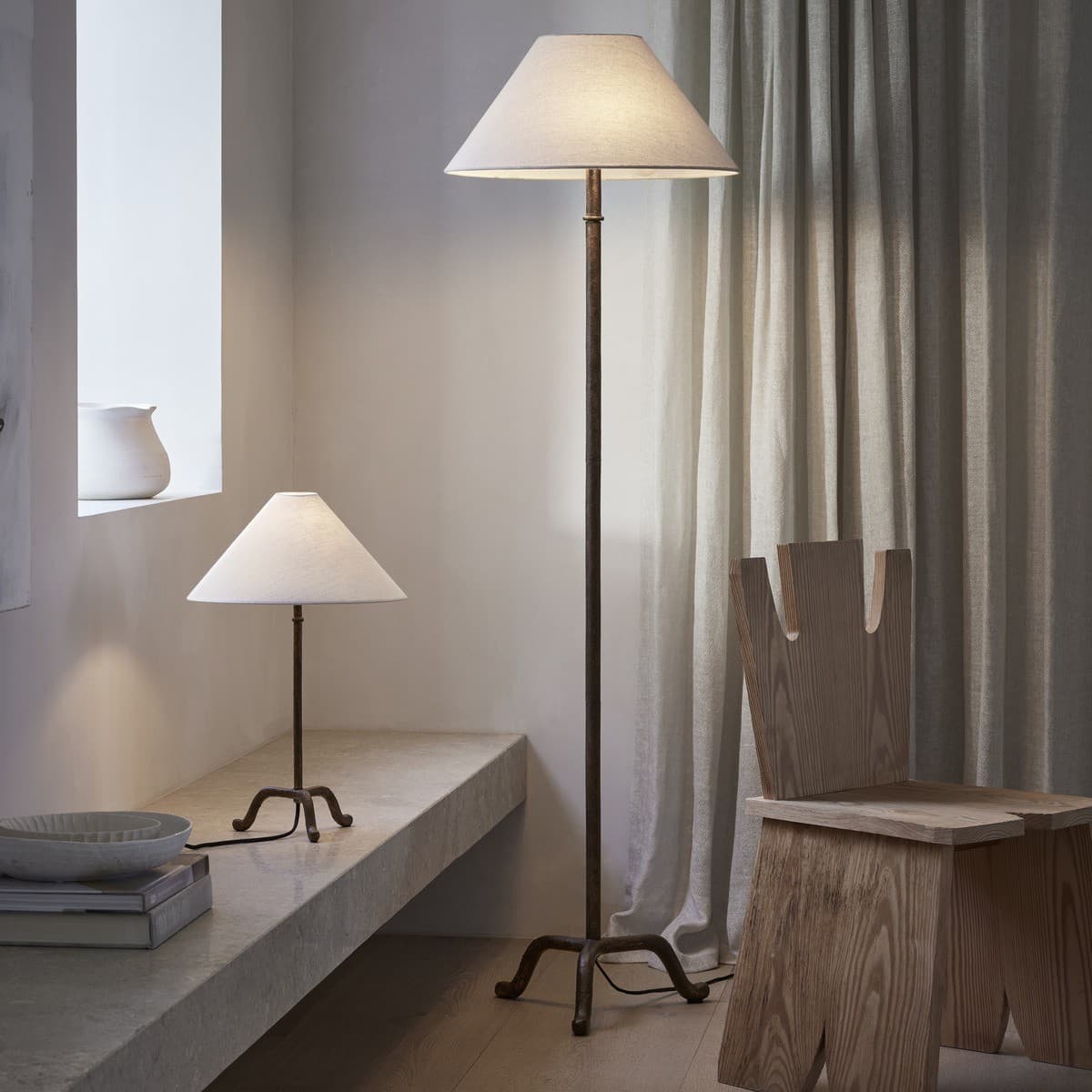 Santonio 3 Light Floor Lamp in Rust with Natural Linen Shade-img-3